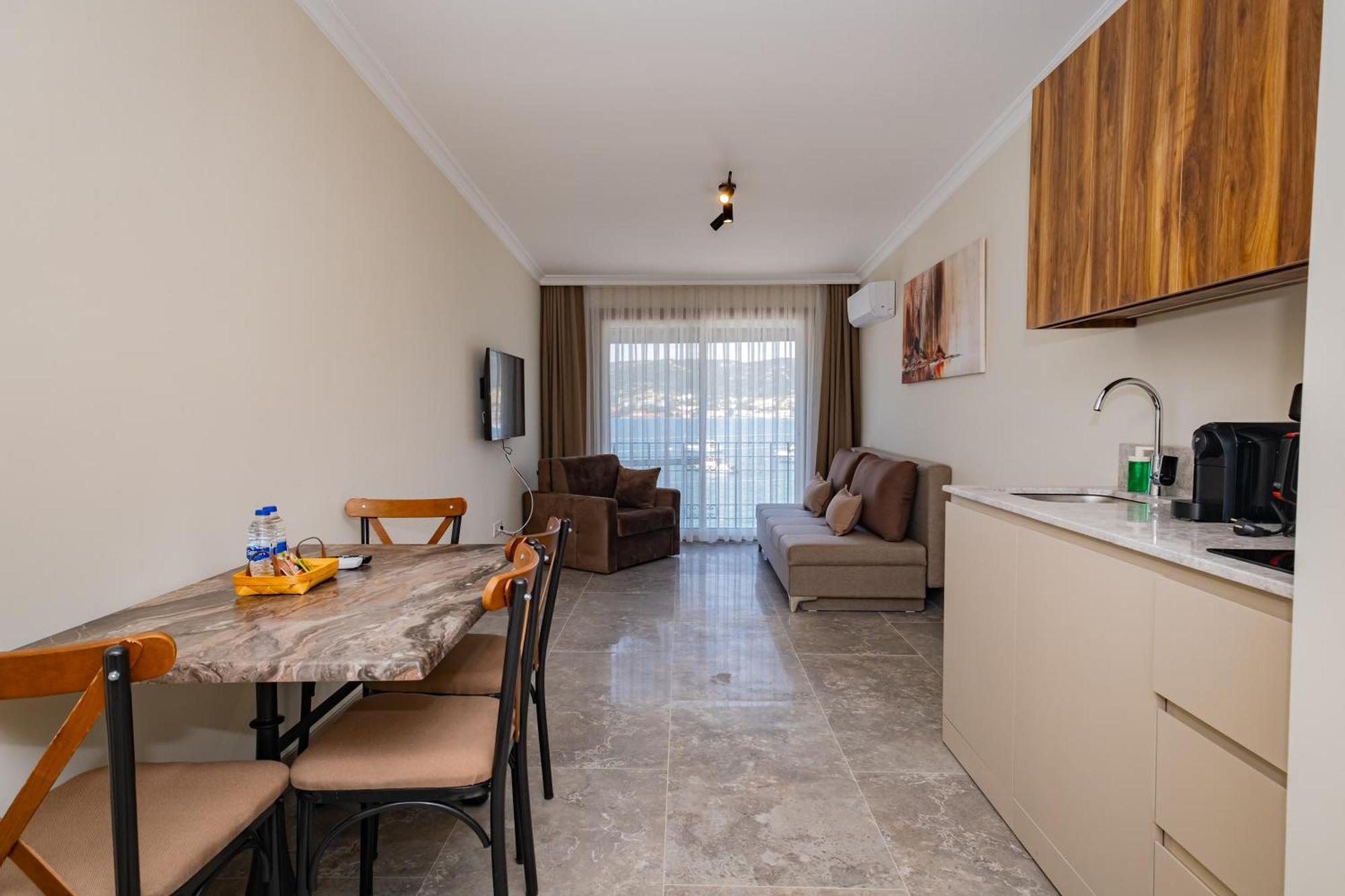 Bd Suites Foca Exterior photo