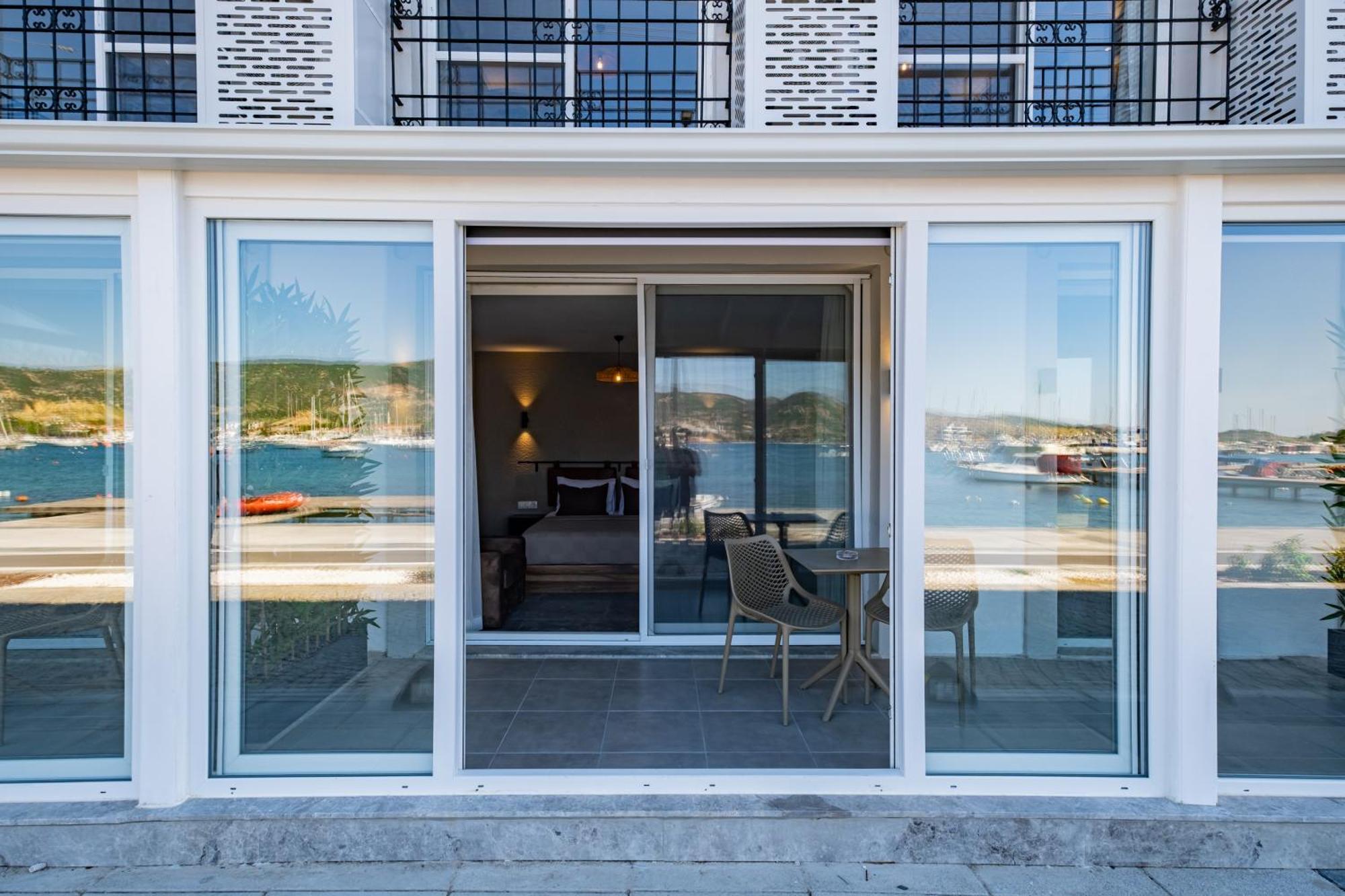 Bd Suites Foca Exterior photo